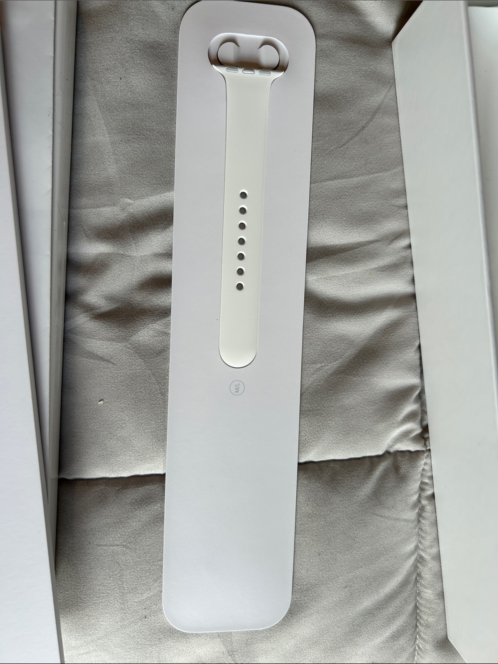 Apple Watch Accessory Box - White - Picture 5 of 6